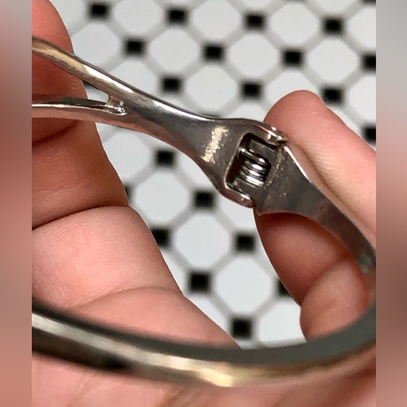 CZ STAINLESS STEEL Bangle - Picture 11 of 13